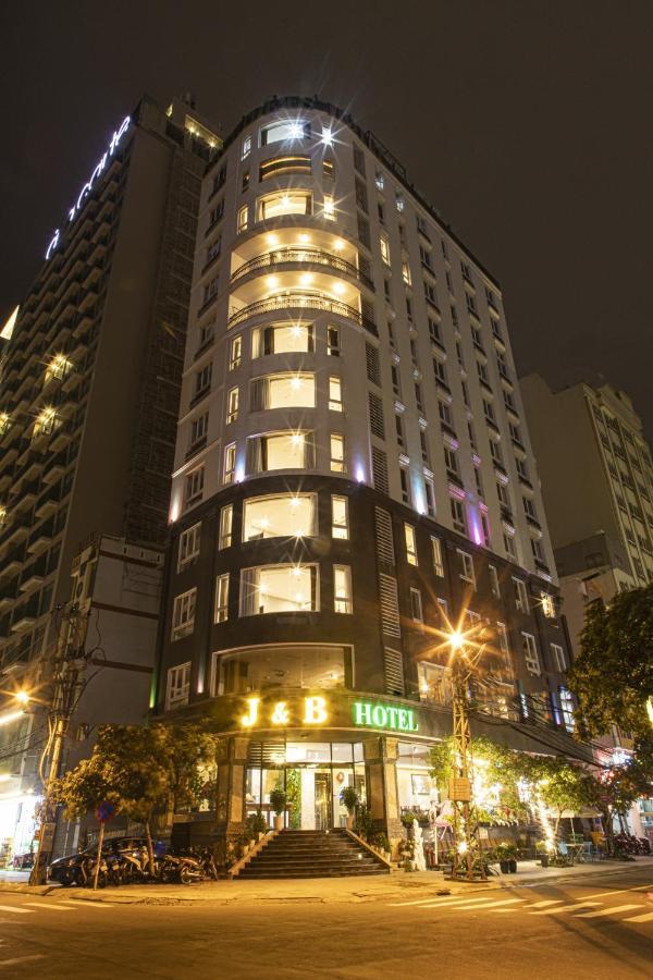 J&b & 4* Đà Nẵng