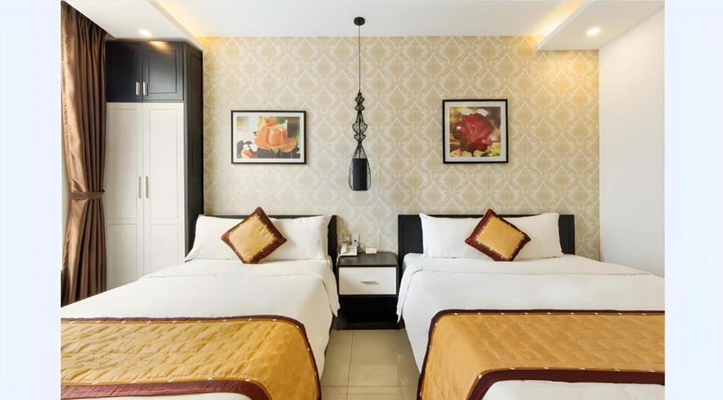 Hotel J&b & 4*