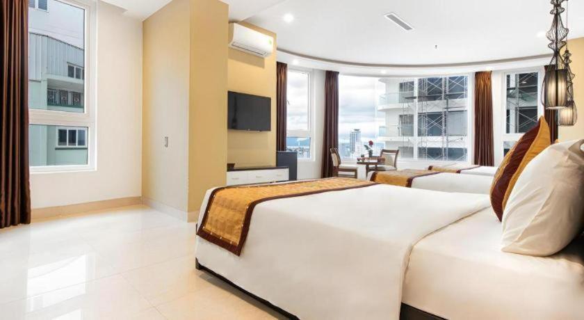 Hotel J&b & 4*